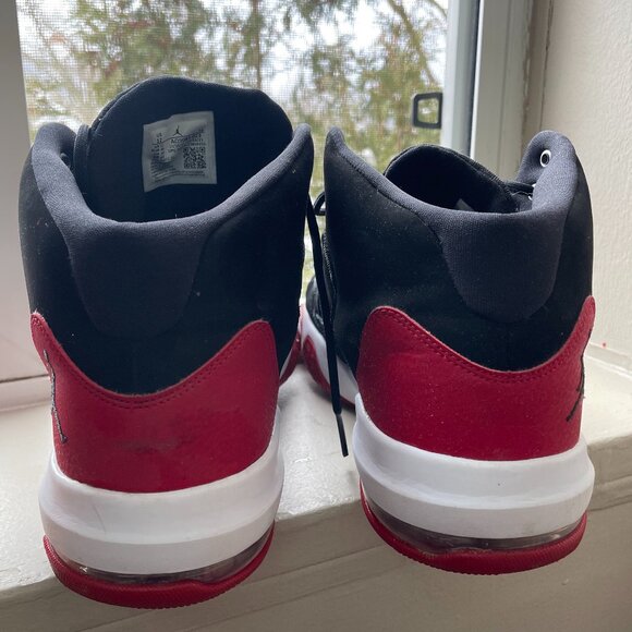 Jordan Max Aura Mens 12 - Picture 2 of 5